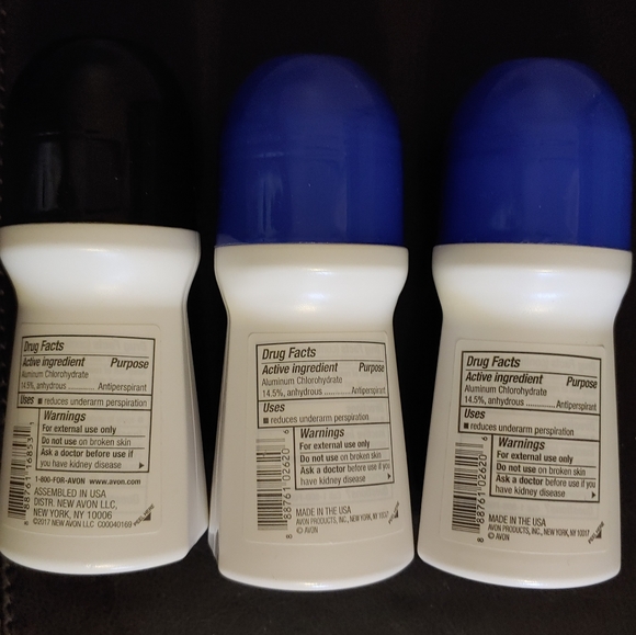 Mens Avon Deodorant Trio Mesmerize Black Suede - Picture 2 of 3